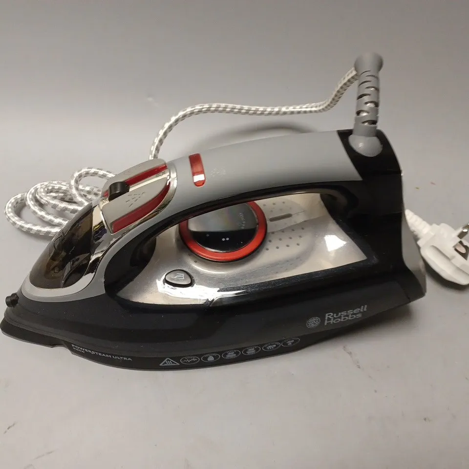 UNBOXED RUSSELL HOBBS POWERSTREAM ULTRA 3100W WIRED IRON