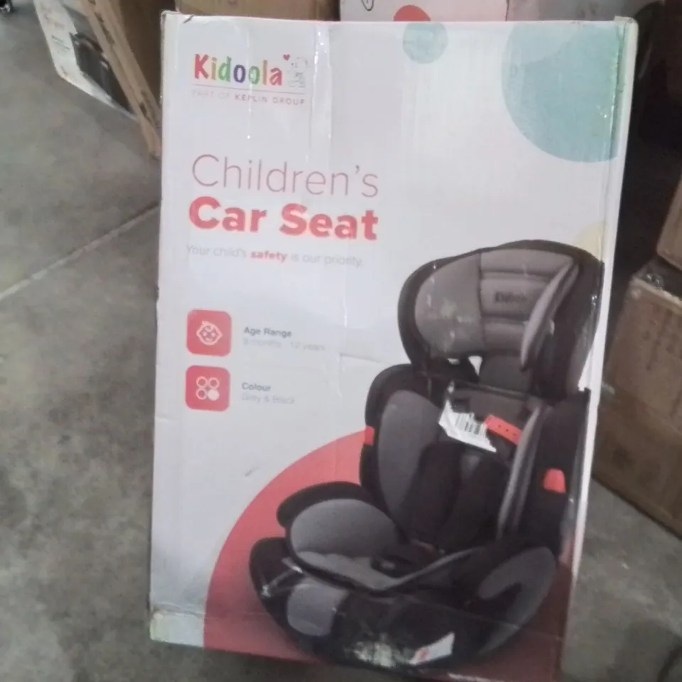 KIDOOLA CHILDREN'S CAR SEAT 