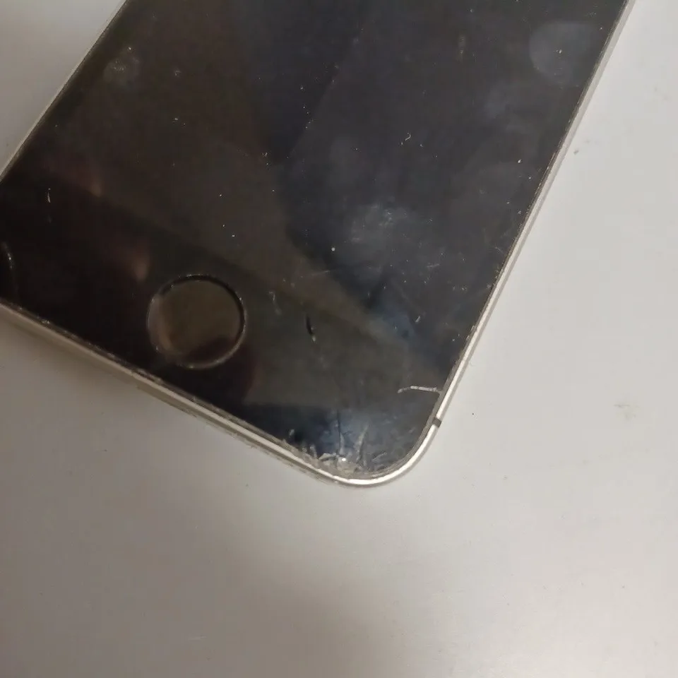 APPLE IPHONE 5 