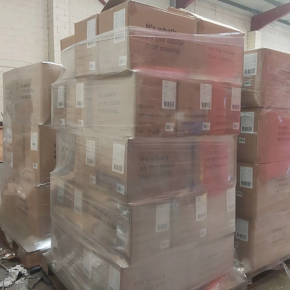 PALLET CONTAINING APPROXIMATELY 850x BRAND NEW SPONGEBOB 'WHEN THE CAFFEINE HITS' MUGS