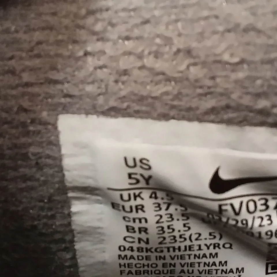Nike Kids' Sneakers – Grey/White, UK 4.5
