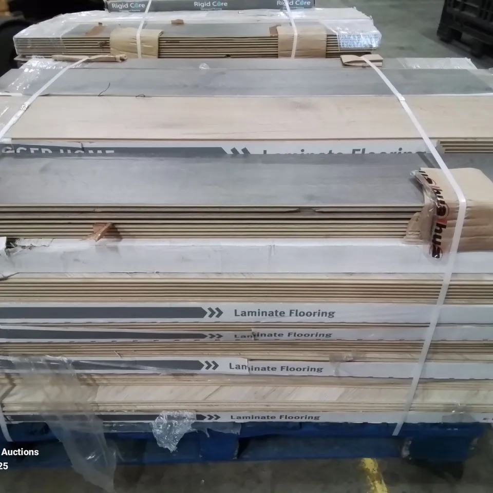 PALLET OF ASSORTED LAMINATE FLOORING 