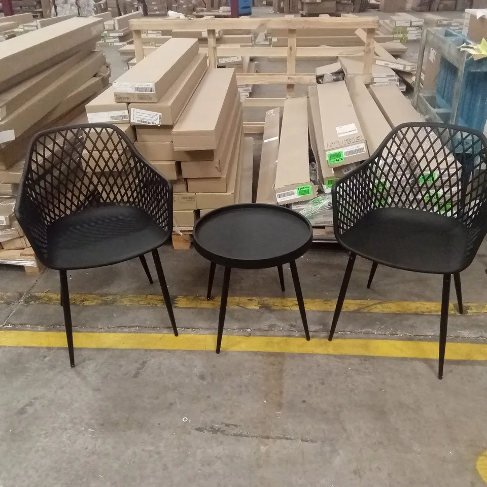 DESIGNER 2-PERSON GARDEN SET