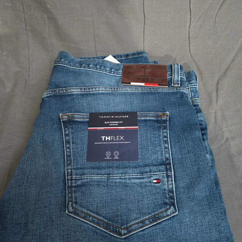 TOMMY HLFIGER THFLEX DENIM JEANS SIZE W40