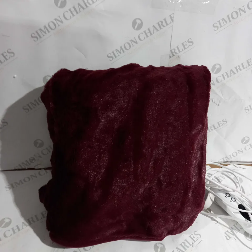 COZEE HOME HEATED THROW IN PLUM