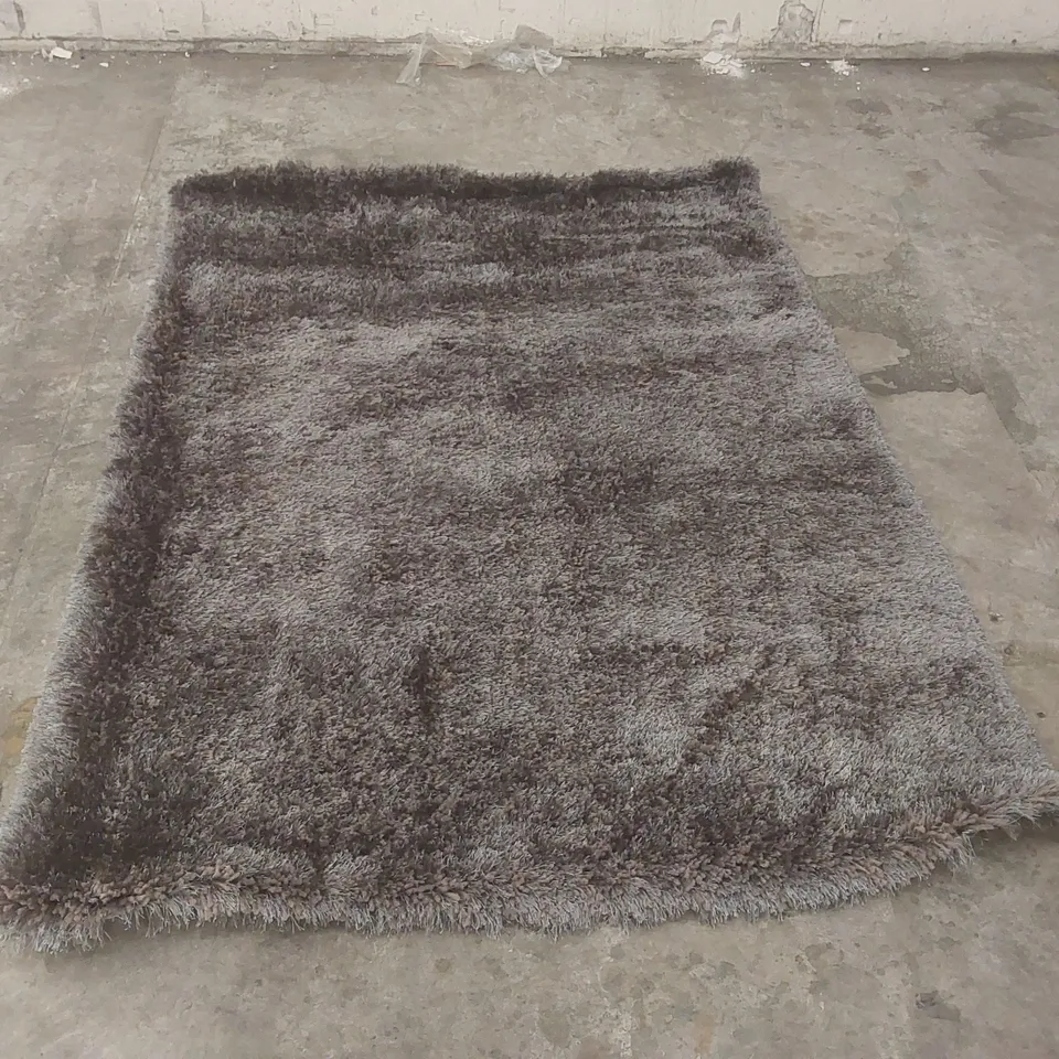 QUALITY DESIGNER AREA RUG - APPROXIMATELY 220 x 160cm
