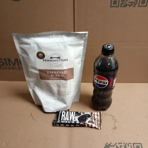 APPROXIMATELY 12 ASSORTED FOOD AND DRINKS ITEMS TO INCLUDE - PEPSI MAX, WARRIOR PROTEIN BAR, PENNINGTONS ESPRESSO GROUND COFFEE 