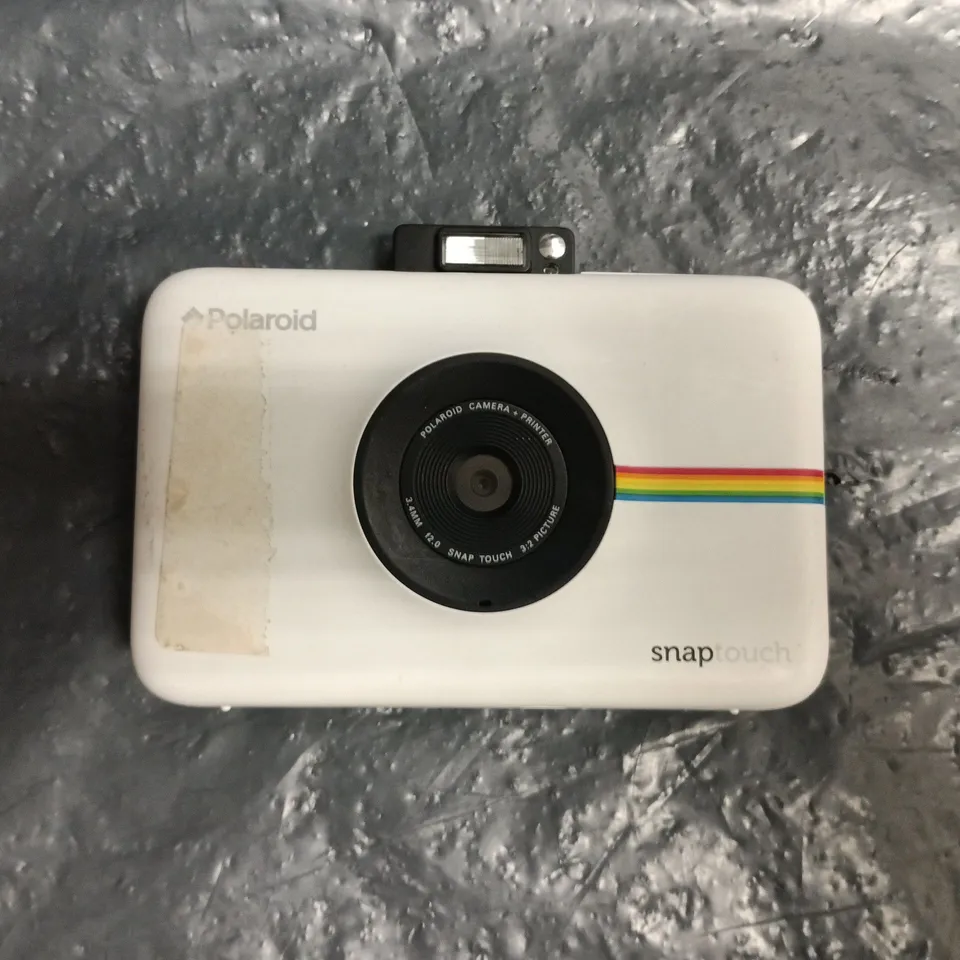 POLAROID SNAPTOUCH DIGITAL CAMERA IN WHITE