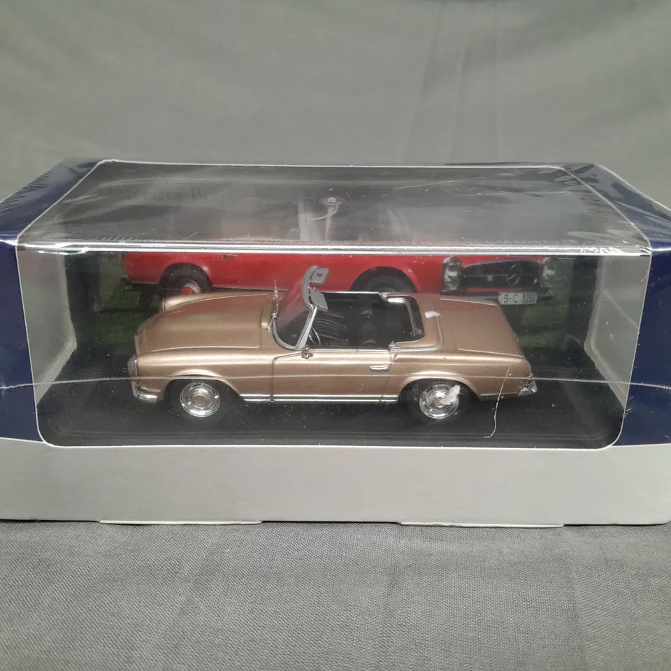 MERCEDES-BENZ 230SL 1963 