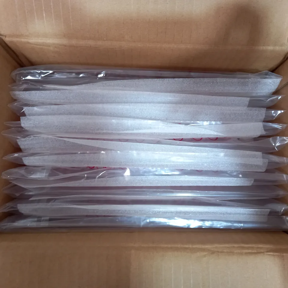 LOT OF 10 BELKIN SNAP SHIELDS FOR MAC BOOK AIR 11 - TRANSPARENT