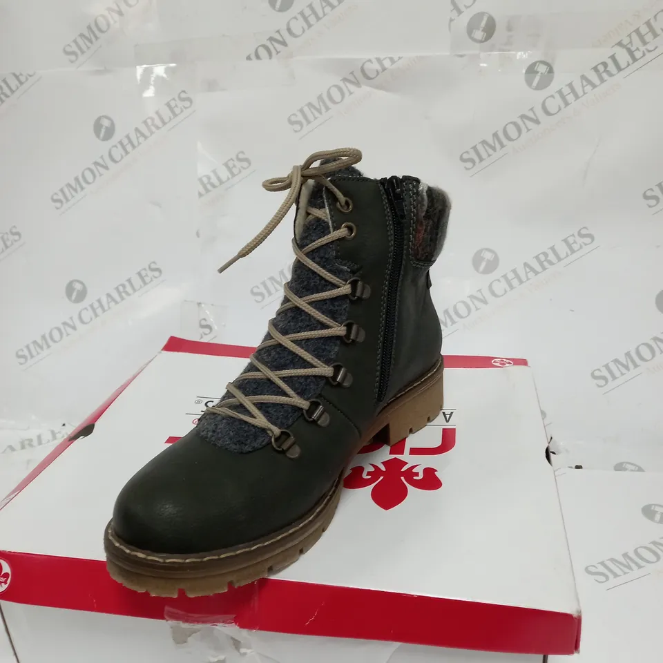 BOXED PAIR OF RIEKER BOOTS SIZE EUR 39