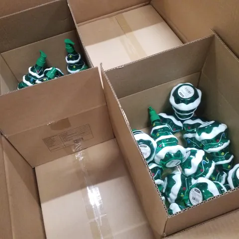 PALLET CONTAINING LARGE QUANTITY OF CHRISTMAS TREE SOAP DISPENSERS & BORQ BROWN PUMPKINS DECORATIONS