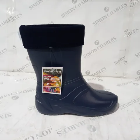BLUE WATERPROOF PLASTIC BOOTS