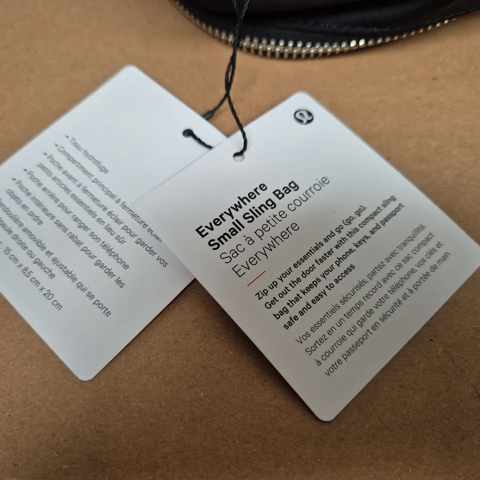 LULULEMON EVERYWHERE SMALL SLING BAG