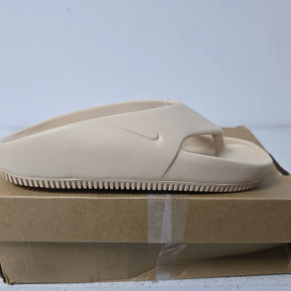 NIKE CALM FLIP FLOP – WOMEN’S BEIGE SANDALS, UK 3.5