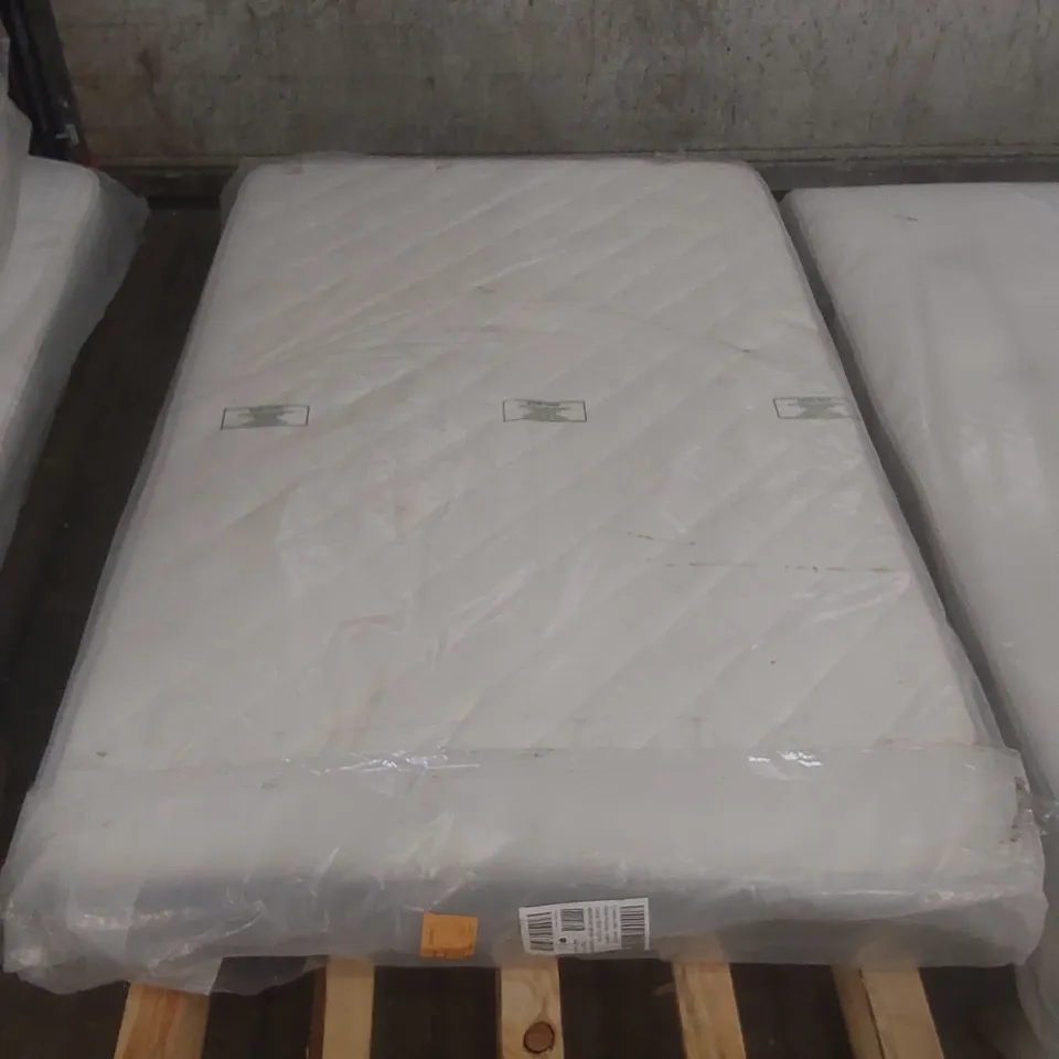 QUALITY BAGGED 120CM AIRSPRUNG MEMORY COMFORT SMALL DOUBLE MATTRESS