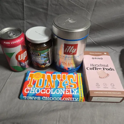 APPROXIMATELY 5 ASSORTED FOOD &DRINK ITEMS TO INCLUDE - 7UP, COFFEE PODS AND TONYS CHOCOLATE   - COLLECTION ONLY