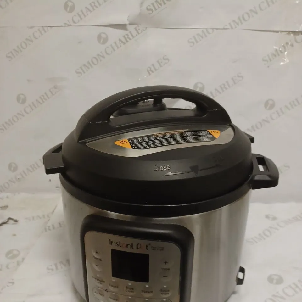 INSTANT POT DUO CRISP AIR FRYER MULTICOOKER