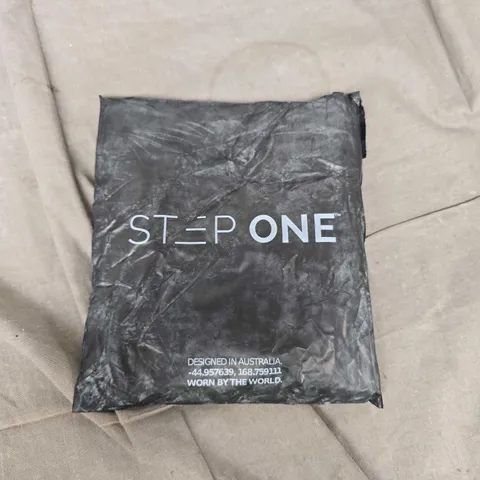 SEALED STEP ONE TRUNKS - MUSIC - XL