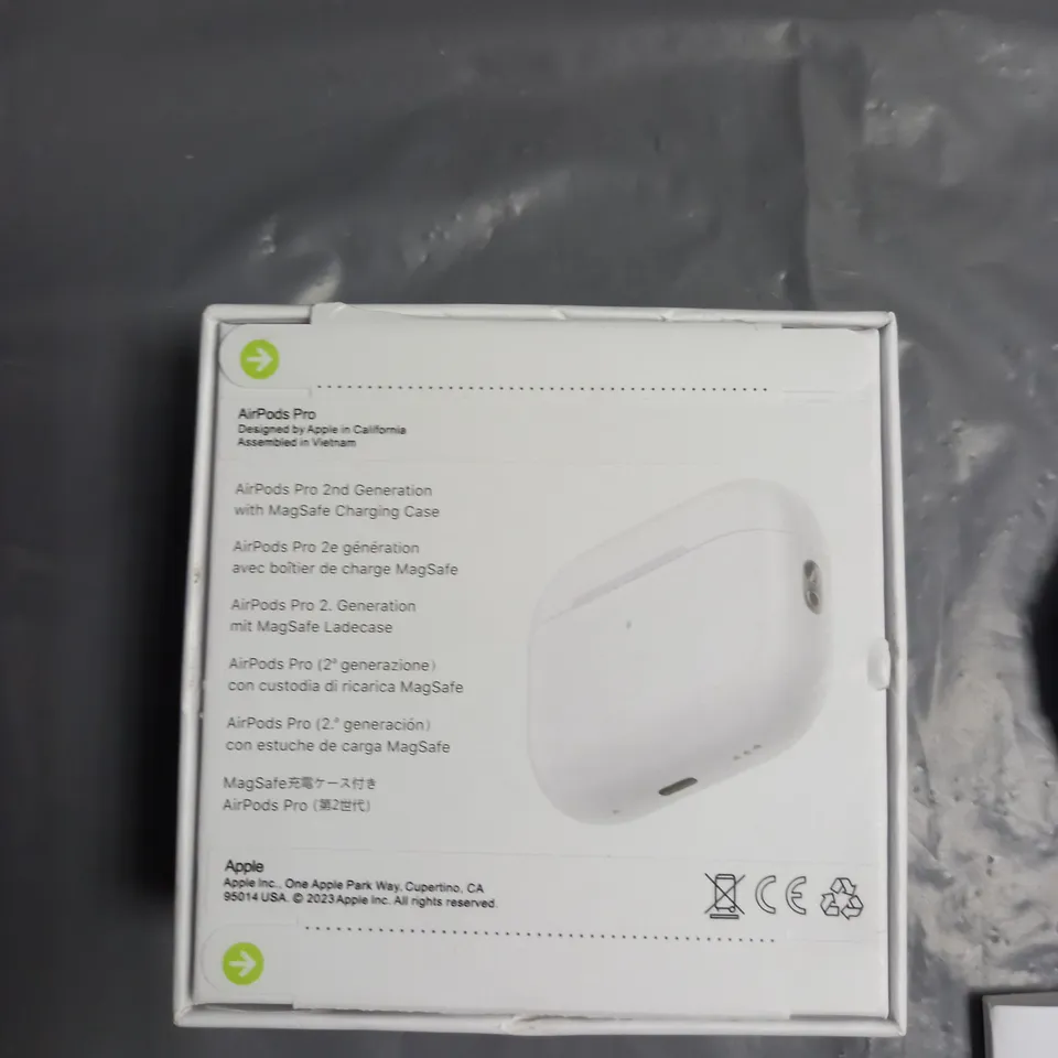 BOXED APPLE AIRPODS PRO 2ND GENERATION WITH MAGSAFE CHARGING CASE IN WHITE