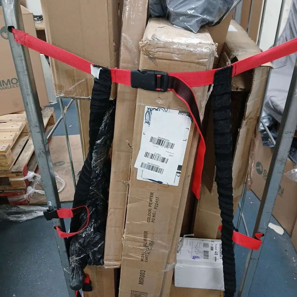 APPROXIMATELY 10 ASSORTED DAMAGED ITEMS TO INCLUDE SAMSUNG VACUUM, MIRROR, SCOOTER, ETC - COLLECTION ONLY