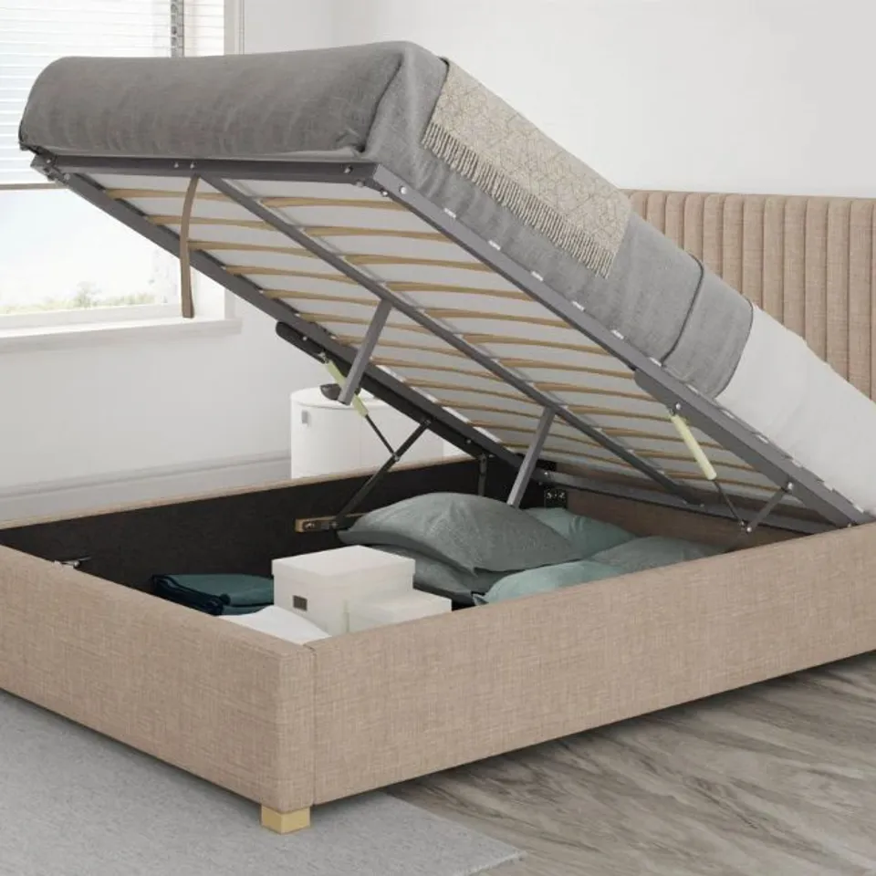BOXED CHEVY UPHOLSTERED OTTOMAN BED // SIZE: 6FT SUPERKING (3 BOXES)