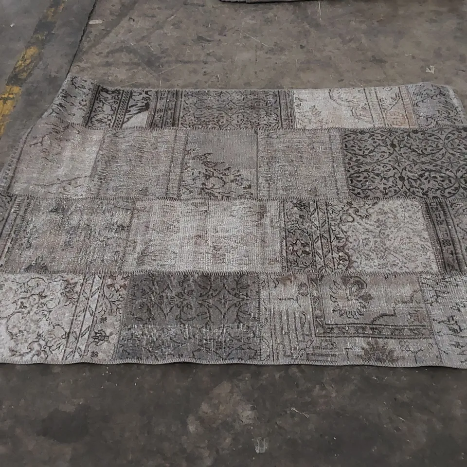 SIESTA EKOHALI RUG - GREY // APPROX SIZE: 140 X 200cm