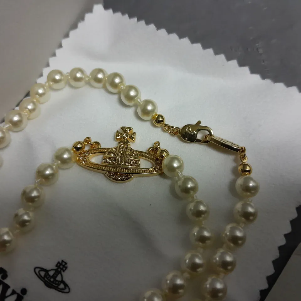 BOXED VIVIENNE WESTWOOD NECKLACE