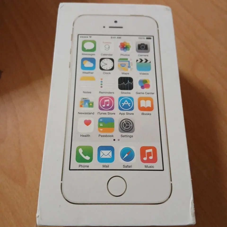 APPLE IPHONE SE 16GB – SILVER – BOXED