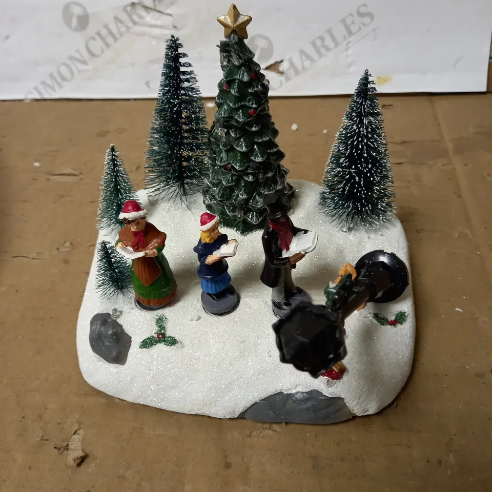 FESTIVE MUSICAL LED CHRISTMAS SCENE WITH MOTION RRP £25
