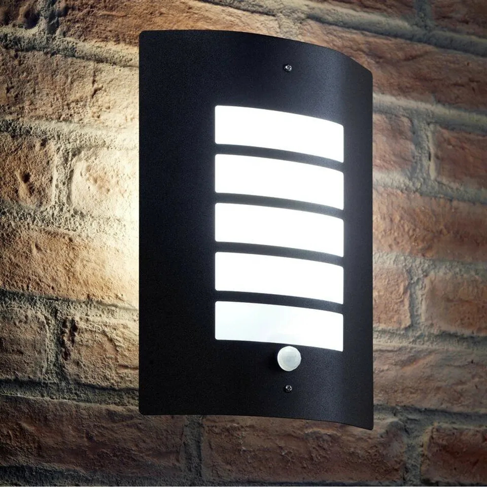 BOXED GARMON BLACK OUTDOOR BULKHEAD LIGHT FIXTURE 