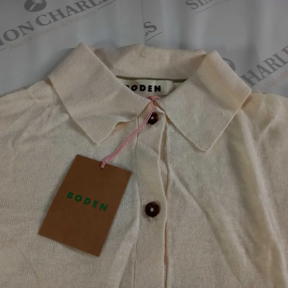 BODEN BUTTON FRONT CREAM SHIRT - S
