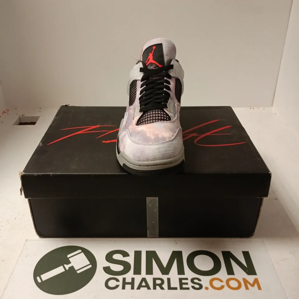 BOXED PAIR OF NIKE AIR JORDAN 4 RETRO SE TRAINERS IN AMETHYST WAVE - UK 10.5