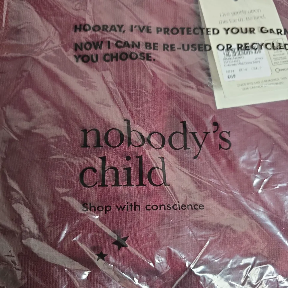 NOBODY'S CHILD COLORADO MIDI DRESS BERRY – UK14 (EU42, USA10)