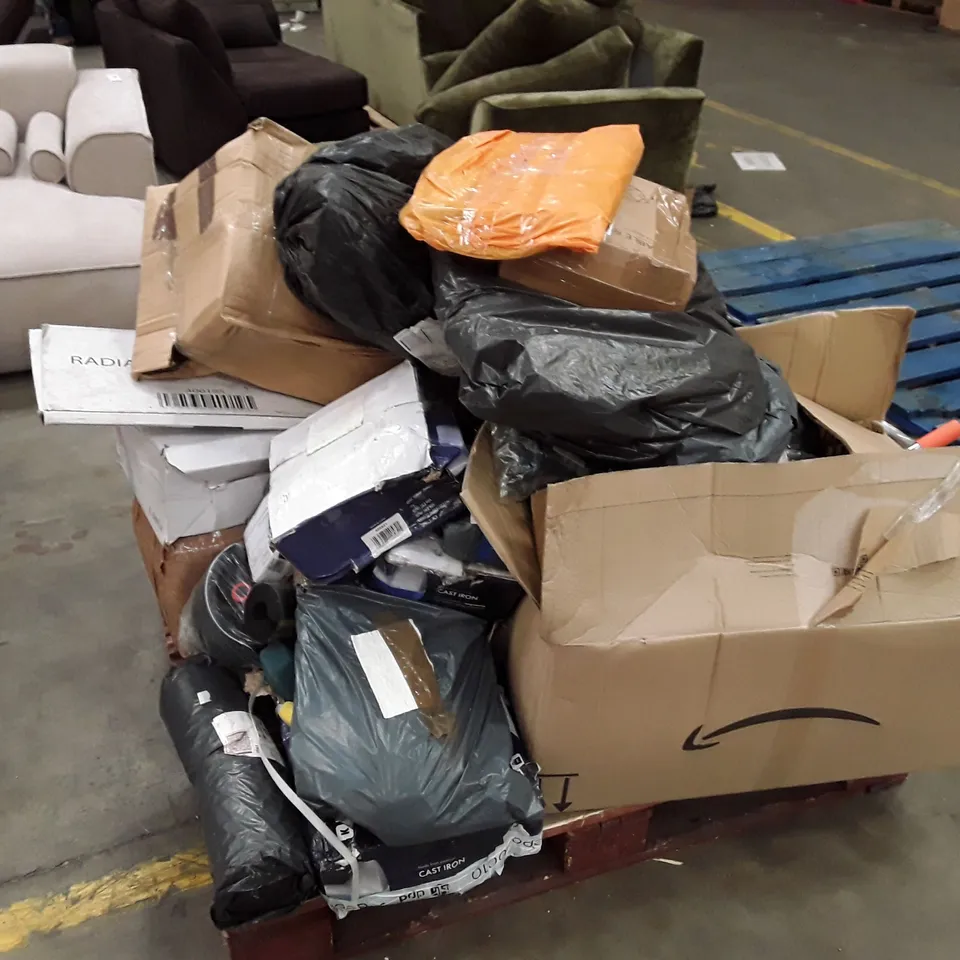 PALLET OF ASSORTED PRODUCTS TO INCLUDE ELECTRIC CABLE REELS, DUMBELL AND COMPOST ECT