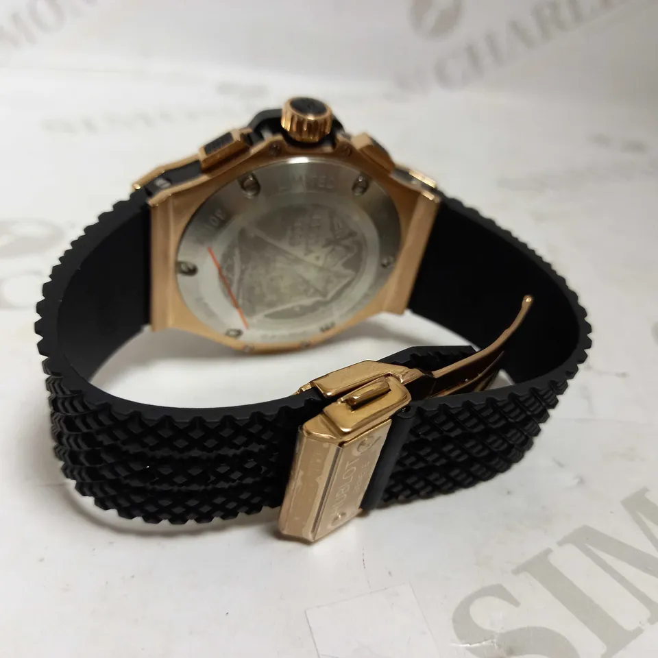 NOVELTY DESIGNER STYLE WATCH