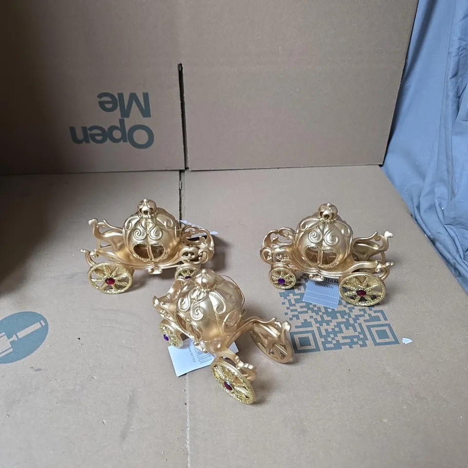 4 BOXES OF ASSORTED GISELA GRAHAM SMALL DECORATIONS 