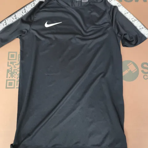 NIKE DRI-FIT T-SHIRT IN BLACK/WHITE SIZE SMALL