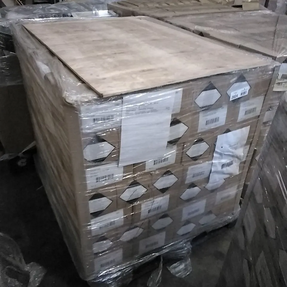 PALLET OF 203 BOXES CONTAINING 24 GO2 ANTI-BACTERIAL HAND GEL WITH TEA TREE