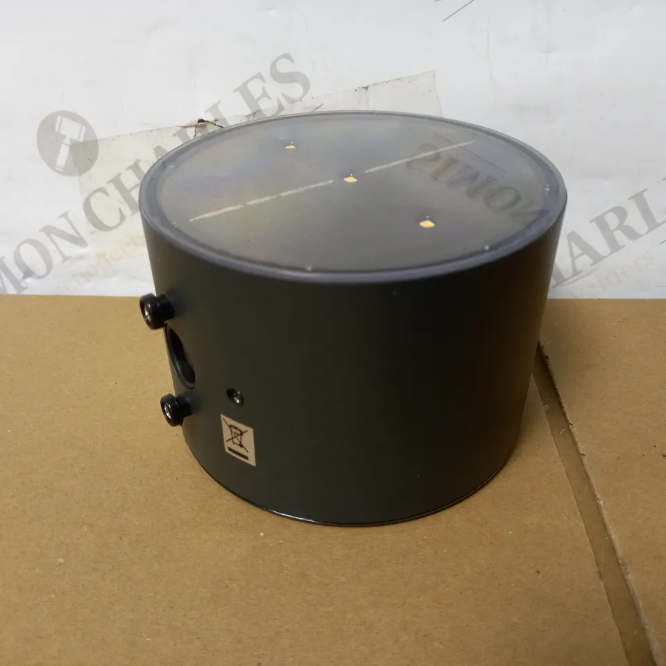 GLOUCESTER OUTDOOR UP & DOWN SOLAR POWERED WALL LIGHT 