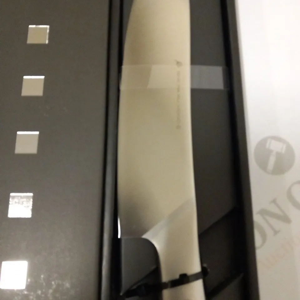 BRAND NEW BOXED SHA RA KU MONO MOLYBDENUM VANADIUM STEEL FJ-02 16CM VEGETABLE KNIFE