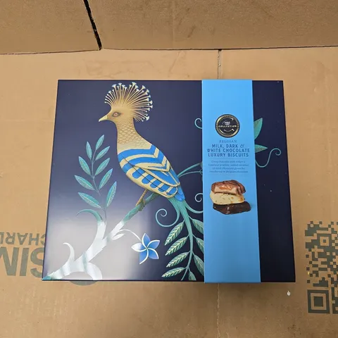 M&S COLLECTION BELGIAN MILK, DARK & WHITE CHOCOLATE LUXURY BISCUITS