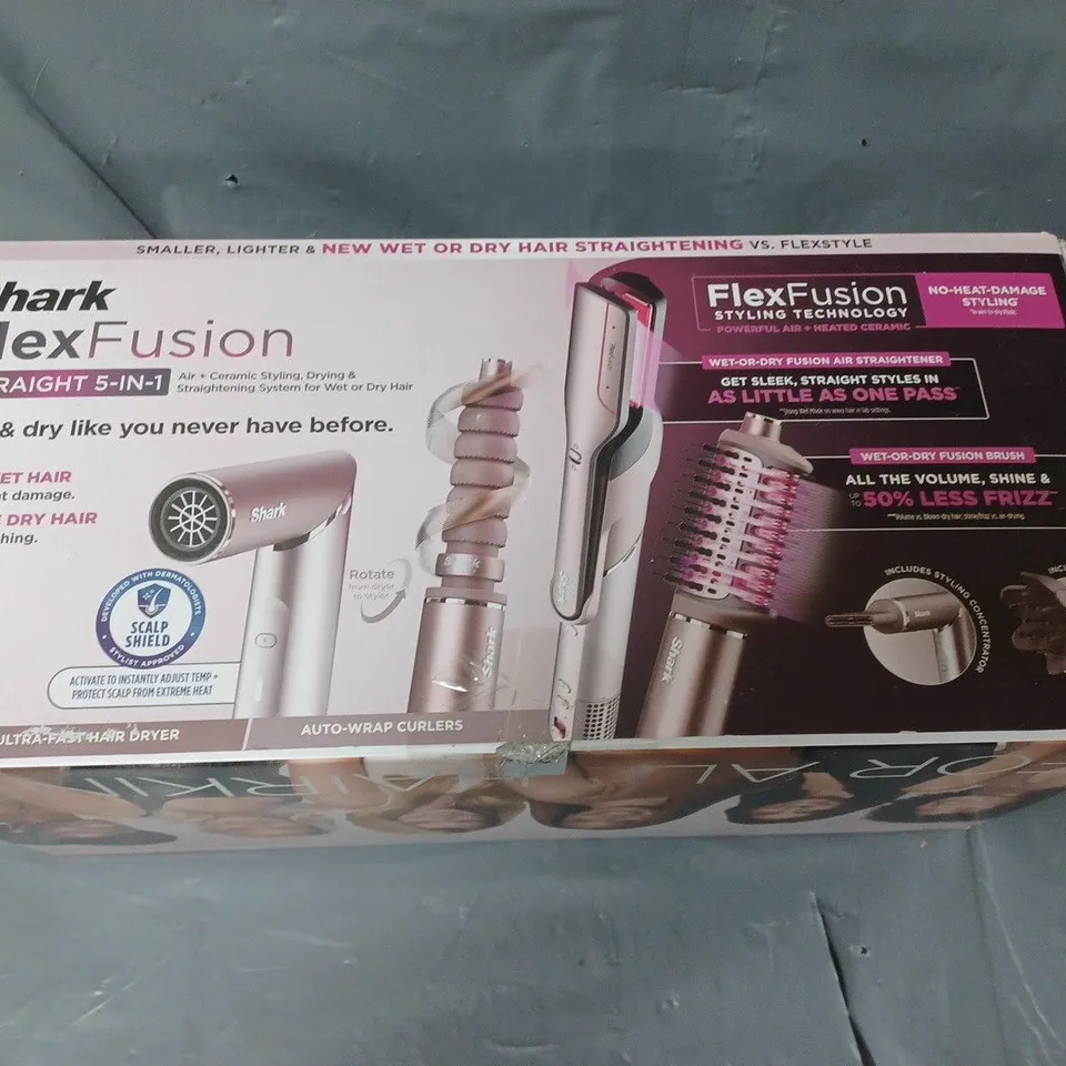 SHARK FLEX FUSION STRIAGHT 5-IN-1 STYLING SYSTEM