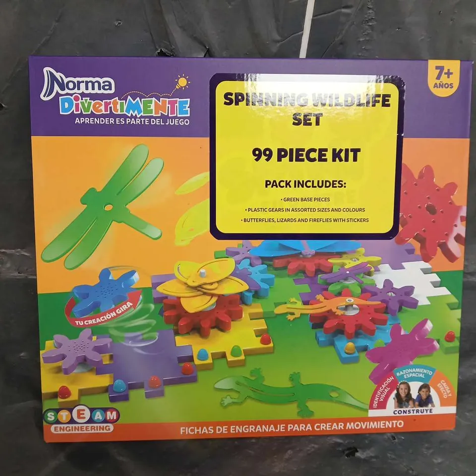 6 BOXED  99 PIECE SPINNING WILDLIFE SET 