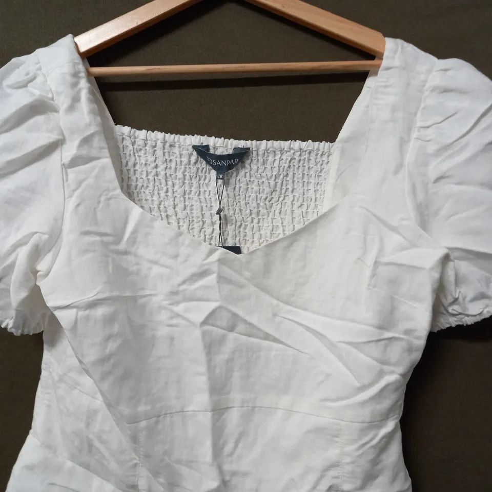 SOSANDER LINEN SWEETHEART PUFF SLEEVE FITTED TOP IN WHITE - SIZE 18