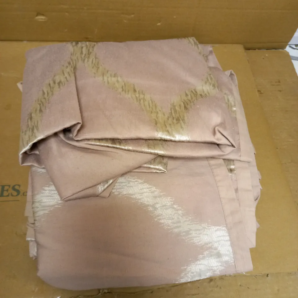 MICHELLE KEEGAN SERENE DUVET COVER KING SIZE  RRP £56