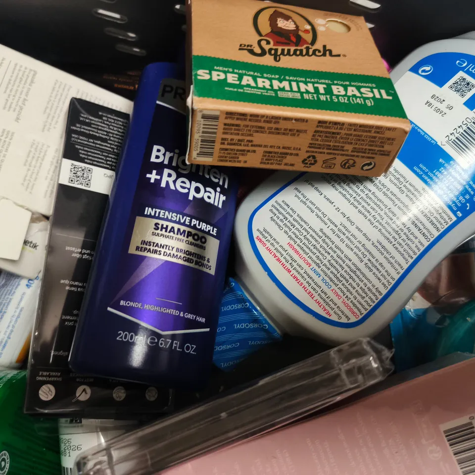 APPROX 12 ASSORTED BEAUTY PRODUCTS TO INCLUDE REDKEN TREATMENT, PROVOKE PURPLE SHAMPOO, AVEENO BODY WASH, ETC