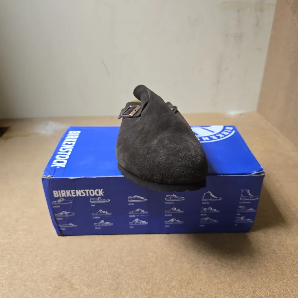 BIRKENSTOCK BOSTON BS MOCHA – BLACK SUEDE SLIP-ON CLOG, UK 9.5