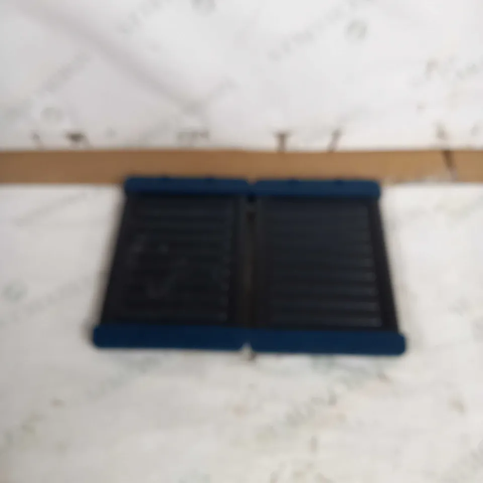 COOK'S ESSENTIALS MICROWAVE CRISP & GRILL PLATE