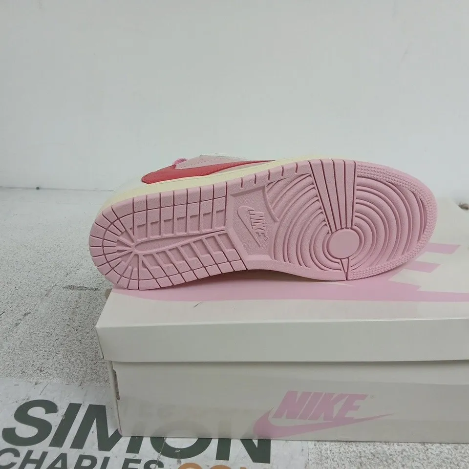 NIKE KIDS SNEAKERS – PINK & WHITE UK 8 BOXED